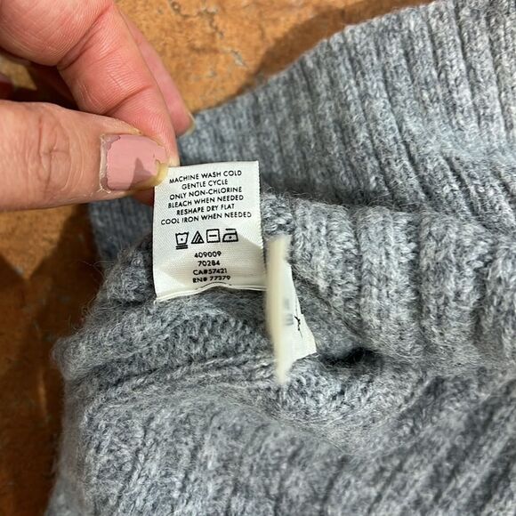 Wool blended women’s crew neck sweater size XL - Picture 8 of 8